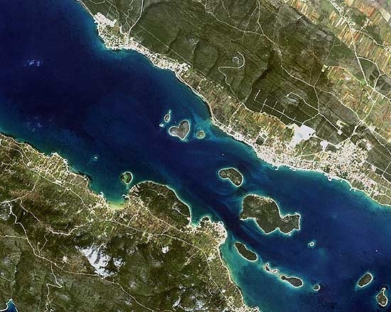 Agncia espacial fotografa ilha com formato de corao
