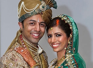 Foto sem data mostra o casal Shrien Dewani e Anni Dewani (dir.); ele  acusado de mandar matar a mulher na lua de mel