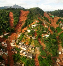 Imagem rea mostra devastao em rea de Nova Friburgo