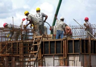 Despesas com a mo de obra so as mais pesadas para o consumidor; materiais tiveram pouco reajuste no ano 