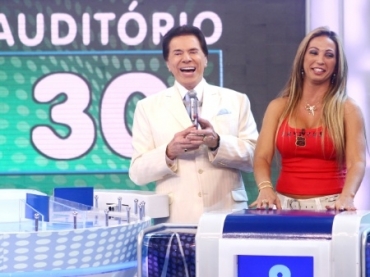 Valesca Popuza participa do programa de Silvio Santos