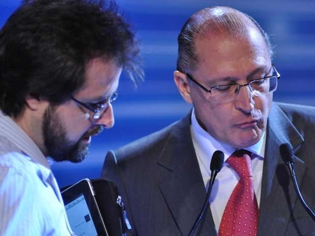 O candidato Geraldo Alckmin (PSDB) foi alvo de ataques de seus adversrios durante debate