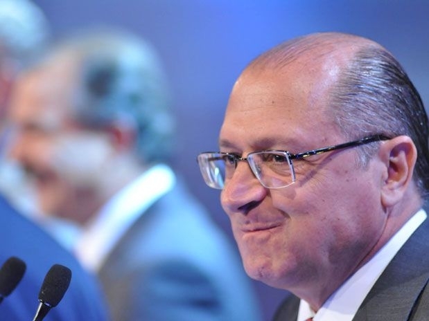 Alckmin foi atacado por todos os candidatos durante o quarto bloco do debate