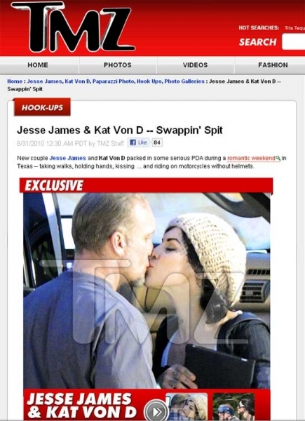 Reproduo do site TMZ mostra Jesse James e Kat Von D aos beijos