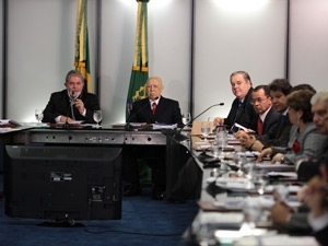 Presidente Lula e o vice-presidente Jos Alencar participam de reunio ministerial, em Braslia
