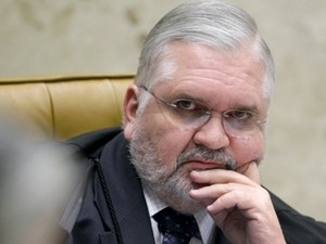 O procurador-geral da Repblica, Roberto Gurgel, em sesso no STF