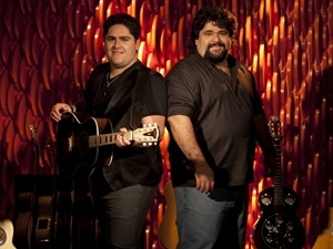 Apesar de roubo, dupla sertaneja n�o teve de cancelar show 