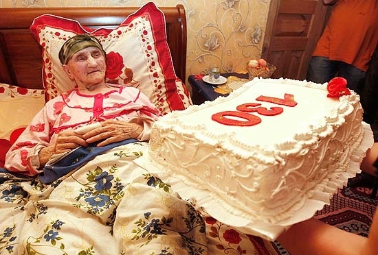 Antisa Khvichava comemora 130 anos e, segundo autoridades da Gergia,  a mulher mais velha do mundo
