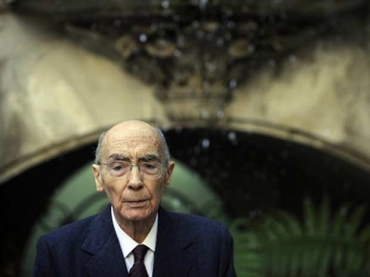 O autor Jos Saramago, morto aos 87 anos nesta sexta-feira (18), em foto novembro de 2009