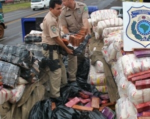 Mais de trs toneladas de maconha foram apreendidas no Paran 