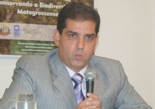 O secretrio estadual de Meio Ambiente, Alexander Maia, que assinou a portaria suspendendo os processos