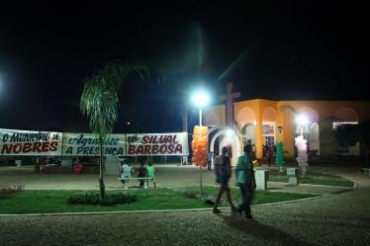 Praa central da cidade de Nobres 