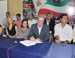 Prefeito de Vrzea Grande, Murilo Domingos, empossou ontem trs novos secretrios municipais