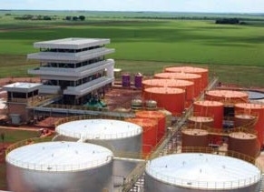 Usina de biodiesel Fiagril est instalada em Lucas e produz o biocombustvel a partir do leo da soja