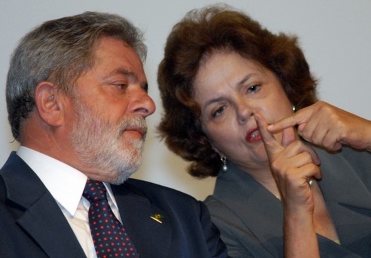 Lula deve se licenciar para reforar campanha de Dilma