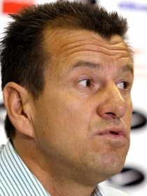 Dunga j tem todos os jogadores  sua disposio em Londres