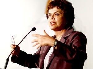 Dilma  lanada pr-candidata do PT