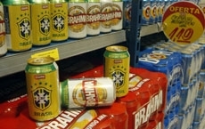 Carga tributria da cerveja  uma das mais elevadas, abocanhando at 54% do valor pago