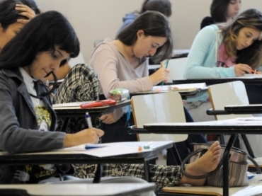 Estudantes fazem prova do Enem em dezembro.