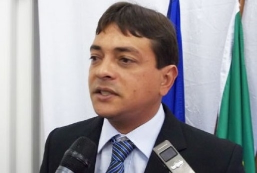 Prefeito de Barra do Bugres Jlio Florindo  parabenizado pelo presidente do consrcio do Alto Rio Paraguai
