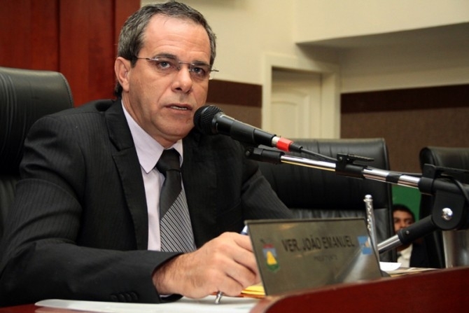 O vereador Onofre Jnior, que pede informaes para a Prefeitura de Cuiab: fiscalizao