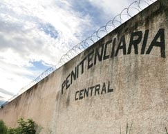 Na Penitenciria Central do Estado (PCE), a entrada de familiares e advogados est proibida