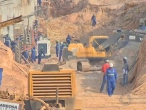 Faltam prossionais para atuar na construo da Arena Pantanal. 