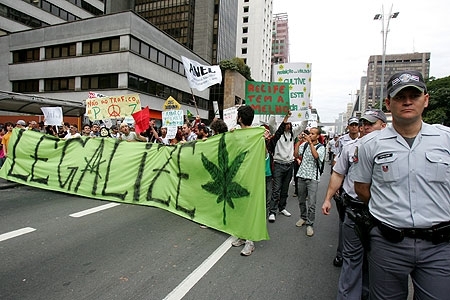 Movimentos que pede legalizao do plantio e porte de drogas se espalharam pelo Pas.