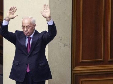 O premi da Ucrnia, Nikolai Azarov, durante sesso plenria do Parlamento, em Kiev