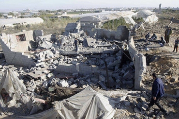 Segundo Israel, alvos eram depsito de munio e fbrica de armas, mas moradores de Rafah ficaram feridos