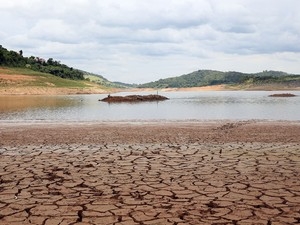 Represa de Bragana Paulista , que faz parte do Sistema Cantareira