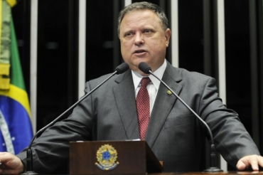 O senador Blairo Maggi, que, segundo jornal,  investigado pela Polcia Federal