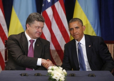 O presidente dos Estados Unidos, Barack Obama, se reuniu nesta quarta-feira (4) em Varsvia, na Polnia, com o presidente eleito da Ucrnia, Petro Poroshenko (Foto: Charles Dharapak/AP