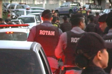 Policiais militares da Rotam teria sido recebido a tiros por menor e revidaram