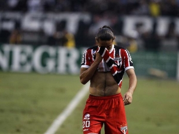 Meia no conseguiu se firmar na equipe tricolor