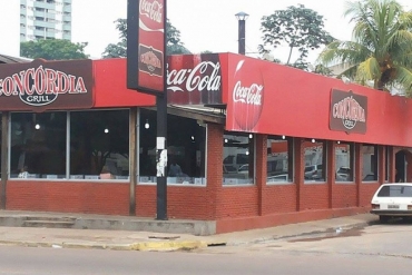 Restaurante Concrida, na Av. Filinto Muller, no Centro de Vrzea Grande, foi interditado pela Vigilncia Sanitria