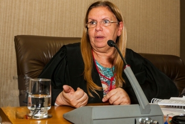 A desembargadora Maria Erotides, que relata o processo disciplinar