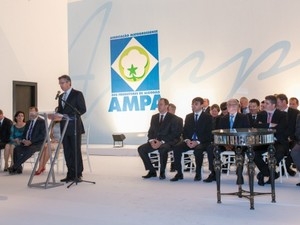 Gustavo Piccoli toma posse como novo presidente da AMPA para o binio 2015/2016