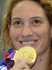 A nadadora Camille Muffat foi campe olmpica em Londres e est entre as vtimas do acidente