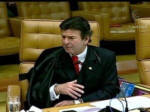O ministro Luiz Fux enquanto proferia voto na sesso de julgamento do mensalo