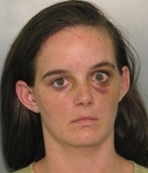 Amanda Jean Linscott tentou roubar rapaz durante ato sexual.