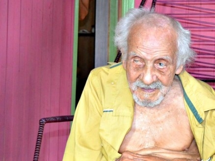 Jos Coelho tem 3 filhos e foi pai pela ltima vez aos 101 anos