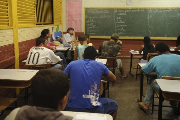 Aumenta nmero de jovens pobres que concluem o ensino mdio