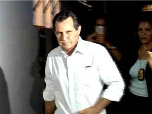 Silval Barbosa  acusado de peculato, lavagem de dinheiro e destruio de documentos. 
