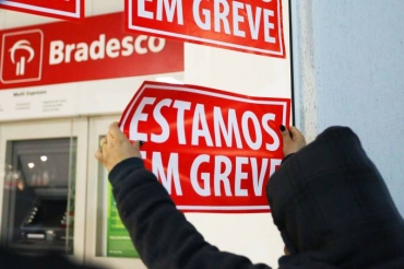 Bancrios de todo o pas entram em greve por tempo indeterminado 