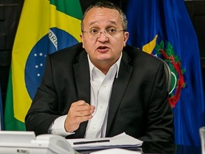 Governador de Mato Grosso, Pedro Taques, cobra de Temer recursos de repatriao (Foto: Chico Valdiner/Gcom-MT)