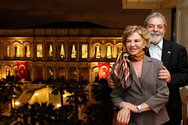 O presidente Luiz Incio Lula da Silva, ao lado da esposa, Marisa Letcia Lula da Silva, em 2009 (Ricardo Stuckert/Divulgao)