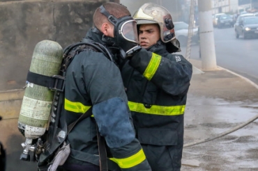 O prdio foi evacuado imediatamente e ningum ficou ferido