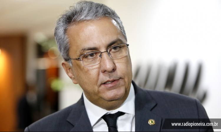 Deputado Adriano Silva (PSB), ex-reitor da Unemat, se tornou ru em processo (Foto: JL Siqueira/ ALMT)