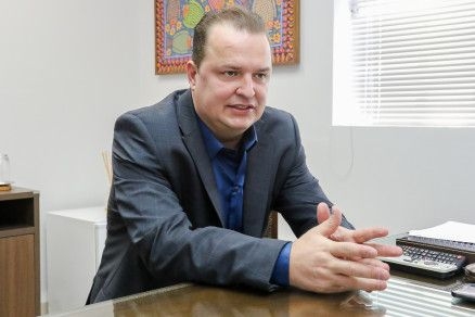 O secretrio-chefe da Casa Civil, Max Russi (PSB): sem pagamento de dzimo